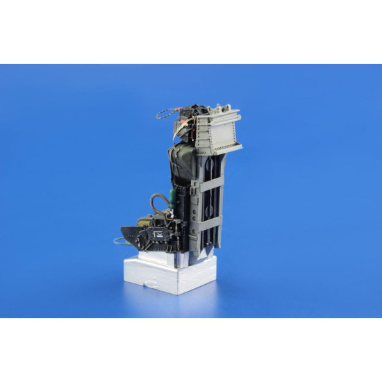 Eduard 632048 1/32 F-104 MB.7 ejection seat Brassin for Aircraft