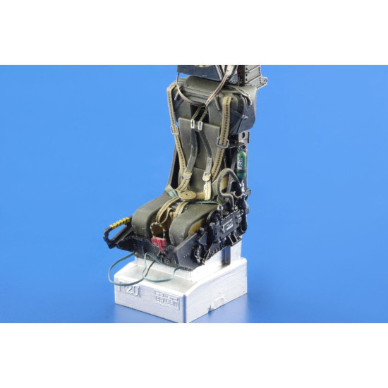Eduard 632048 1/32 F-104 MB.7 ejection seat Brassin for Aircraft