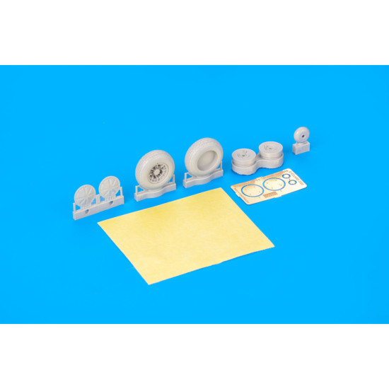 Eduard 632160 1/32 P-40E wheels Brassin for Aircraft