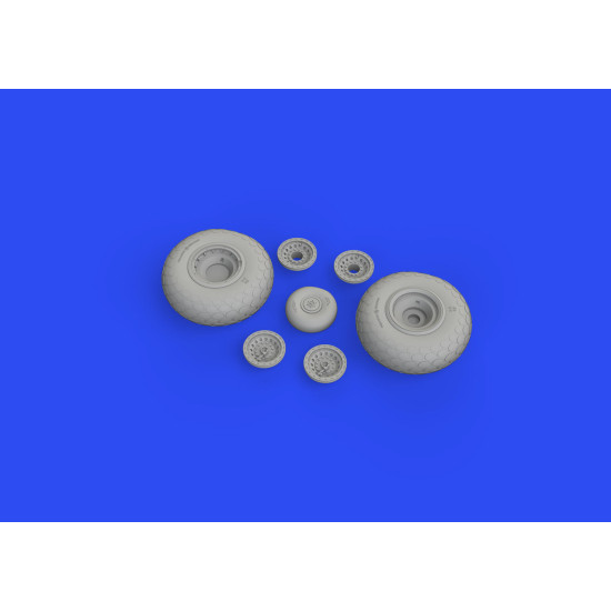 Eduard 648644 1/48 B-17 wheels oval tread Brassin for Aircraft