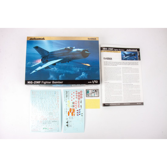 Eduard 70142 1/72 MiG-21MF Fighter Bomber Plastic for Aircraft Profipack