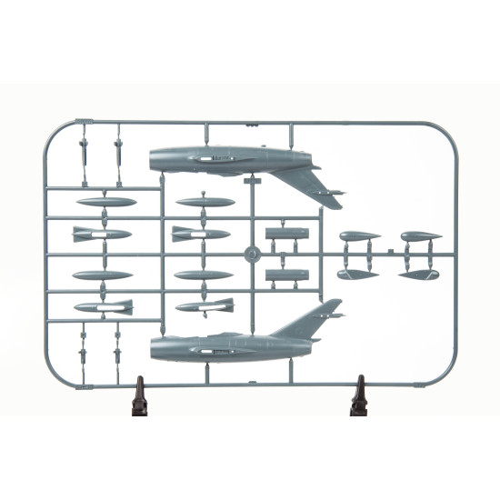 Eduard 7055 1/72 UTI MiG-15 Plastic for Aircraft Profipack