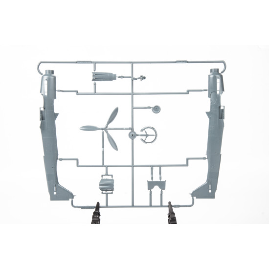 Eduard 84102 1/48 Fw 190D-9 Plastic for Aircraft Weekend edition