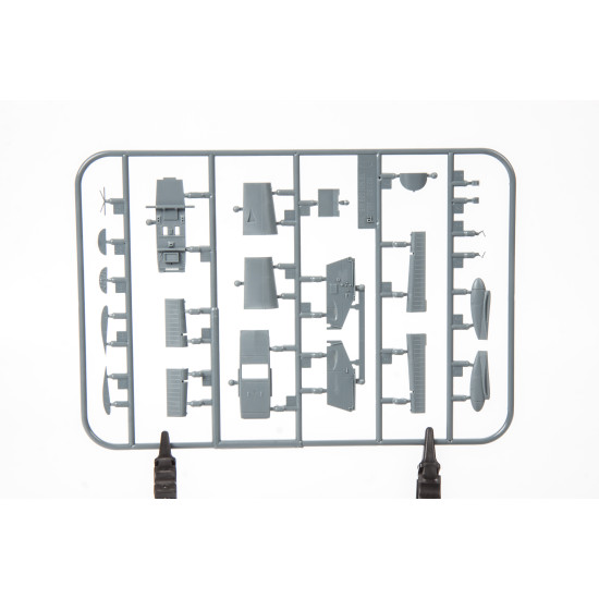 Eduard 84185 1/48 Z-526AFS Akrobat Plastic for Aircraft Weekend edition