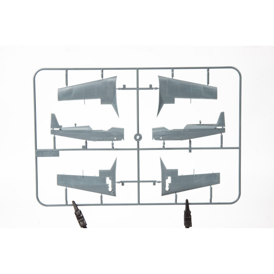 Eduard 84185 1/48 Z-526AFS Akrobat Plastic for Aircraft Weekend edition