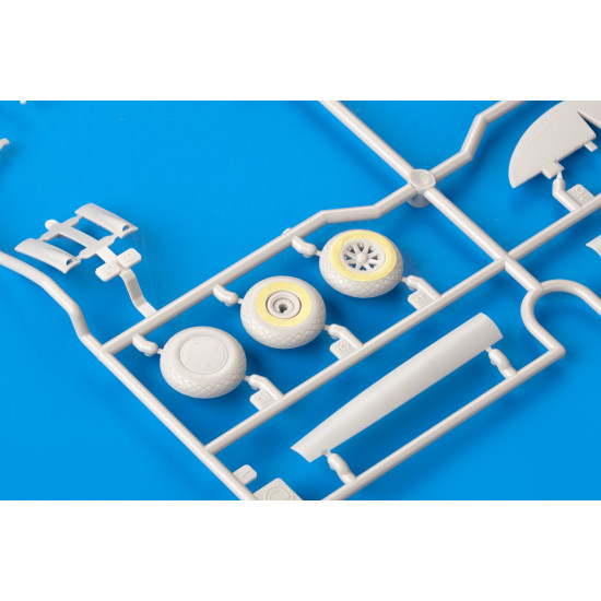 Eduard BIG49240 1/48 P-38G Big Ed for Aircraft