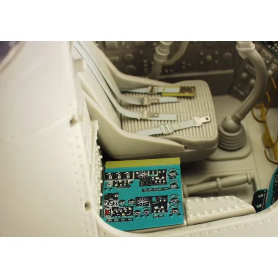 Eduard 32521 1/35 Mi-24V Hind interior Photo-Etched for Aircraft Photo etched set
