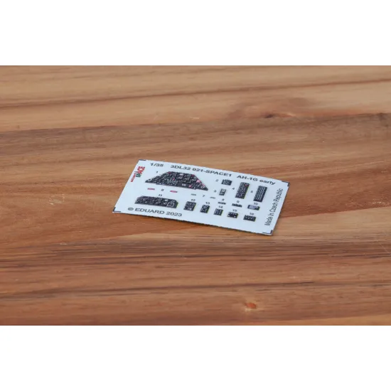 Eduard 3DL32021 1/35 AH-1G early SPACE 3D Decal for Aircraft Space