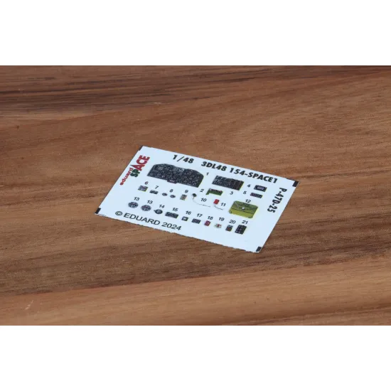 Eduard 3DL48154 1/48 P-47D-25 SPACE 3D Decal for Aircraft Space