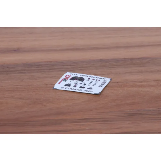 Eduard 3DL72036 1/72 P-51D-10 SPACE 3D Decal for Aircraft Space