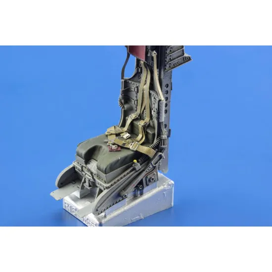 Eduard 632047 1/32 F-104 C2 ejection seat Brassin for Aircraft