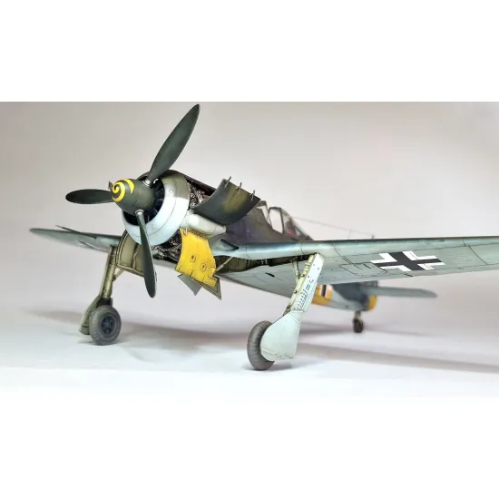 Eduard 84118 1/48 Fw 190A-5 light fighter Plastic for Aircraft Weekend edition