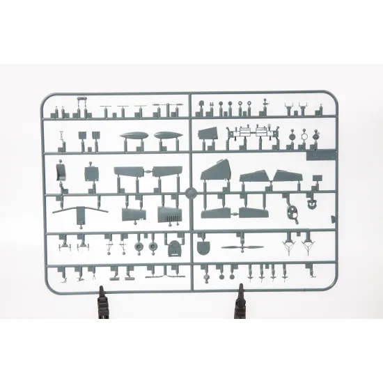 Eduard 84185 1/48 Z-526AFS Akrobat Plastic for Aircraft Weekend edition