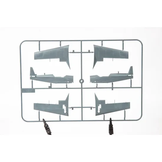 Eduard 84185 1/48 Z-526AFS Akrobat Plastic for Aircraft Weekend edition