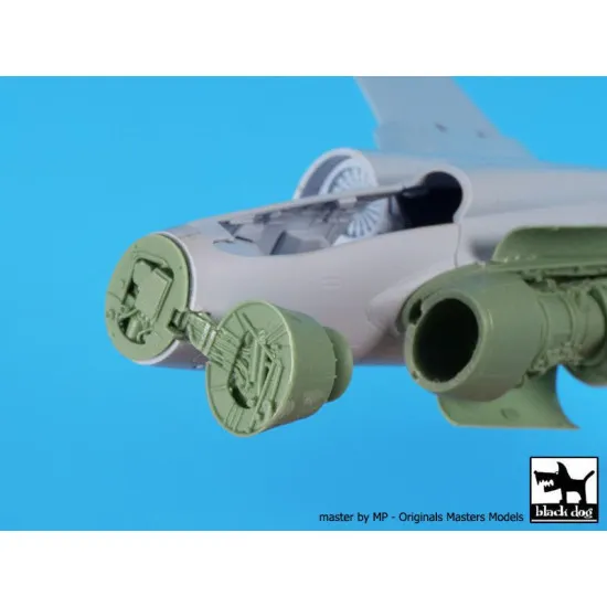 Black Dog A72103 1/72 Blackburn Buccaneer engine +radar for Airfix