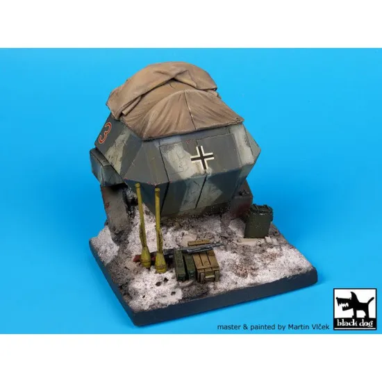Black Dog D35011 1/35 Destroyed Sd.Kfz.251 base