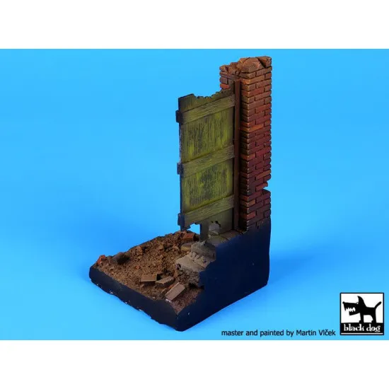 Black Dog D35029 1/35 Column with door base