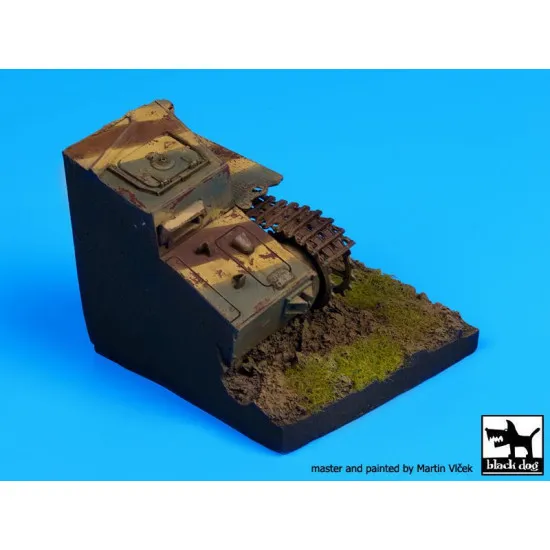 Black Dog D35037 1/35 Destroyed Pz Kpfw IV base