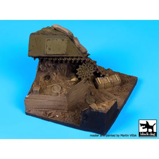 Black Dog D35045 1/35 Destroyed Sherman base