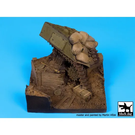 Black Dog D35045 1/35 Destroyed Sherman base