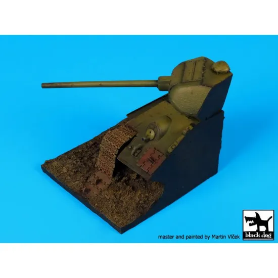 Black Dog D35064 1/35 Destroyed T 34 base