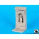 Black Dog D35068 1/35 Niche with Saint base
