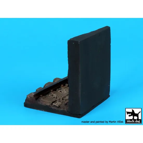 Black Dog D35098 1/35 Wall with rail base