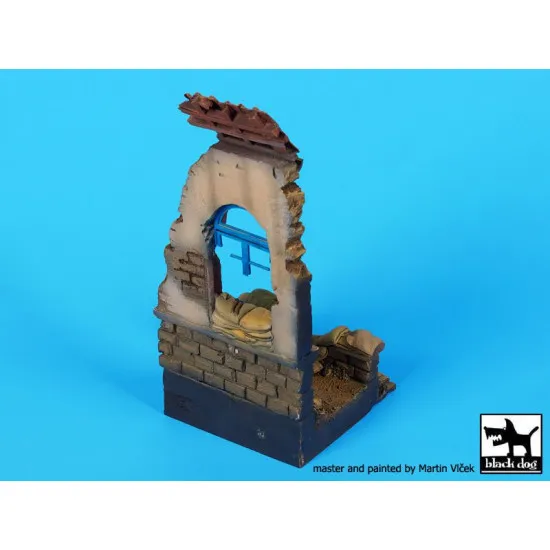 Black Dog D35103 135 House ruin Italy 1944 base