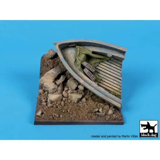 Black Dog D35128 1/35 Destroyed boat base