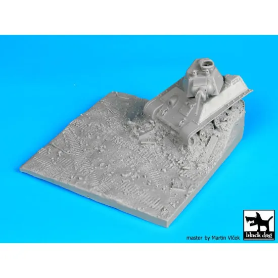 Black Dog D72004 1/72 Destroyed T34 base