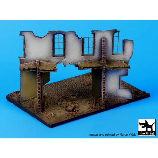 Black Dog D72014 1/72 Street with house ruin base