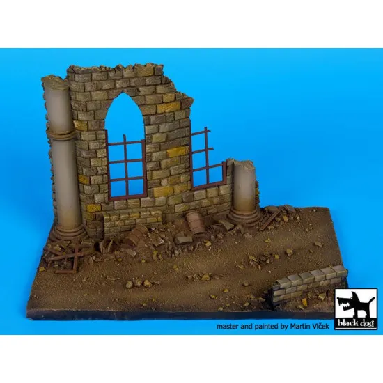 Black Dog D72016 1/72 Cathedral ruin base
