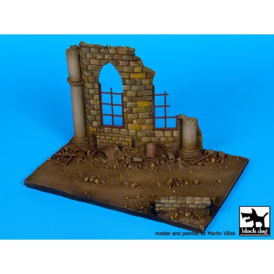 Black Dog D72016 1/72 Cathedral ruin base