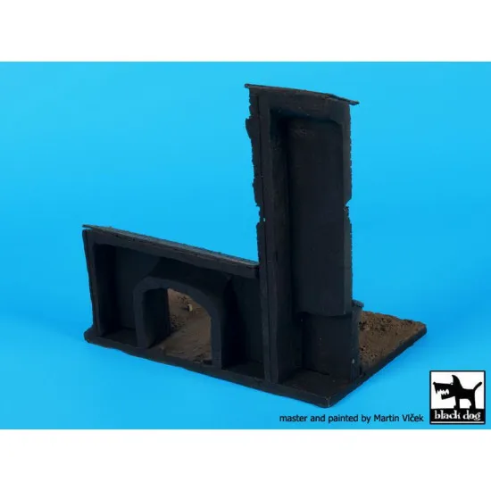 Black Dog D72046 172 House with gate base