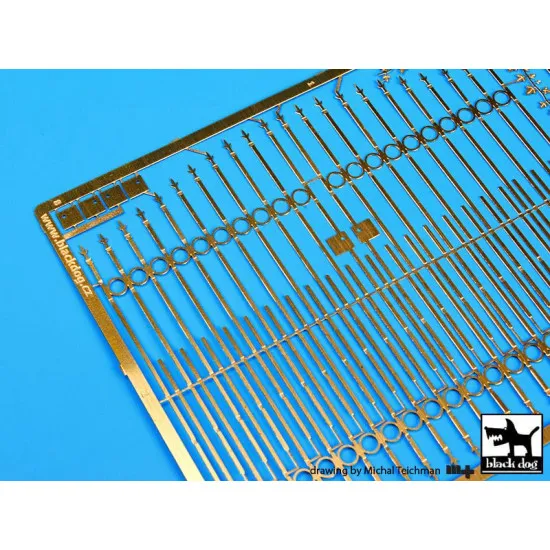 Black Dog E35005 1/35 Iron gate with fence (16 cm long)