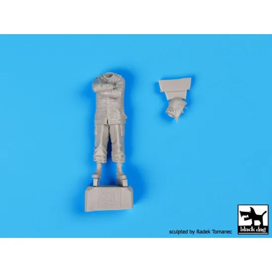Black Dog F35087 1/35 British Marines plus Argentine soldier