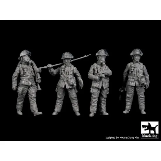 Black Dog F35153 1/35 Firemen big set