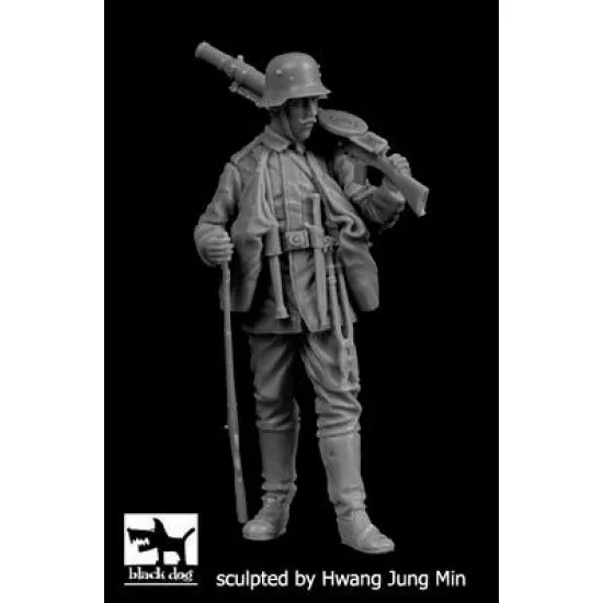 Black Dog F35197 1/35 German soldier WWI #1