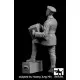 Black Dog F35210 1/35 German soldier with accordion WW I