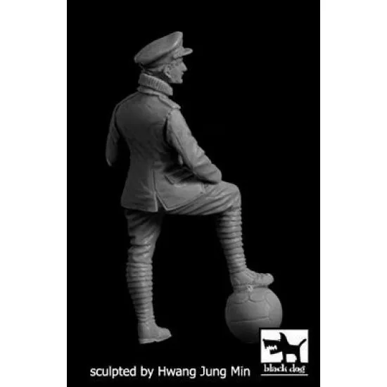 Black Dog F35219 1/35 British soldier Christmas truce WW I