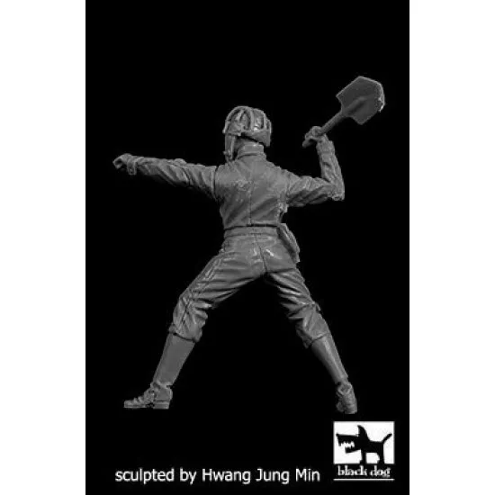 Black Dog F35224 1/35 Soviet tank crew close fight