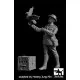Black Dog F35248 1/35 British soldier with pigeon #2
