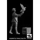 Black Dog F35248 1/35 British soldier with pigeon #2