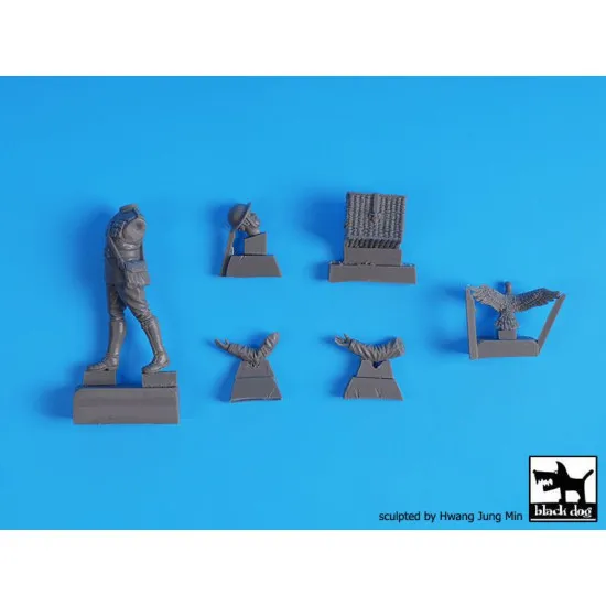 Black Dog F35248 1/35 British soldier with pigeon #2