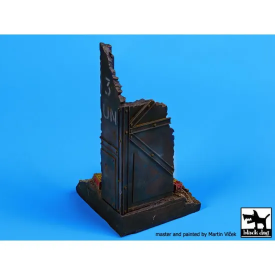 Black Dog FD009 Post apocalyptic factory ruin fant.base