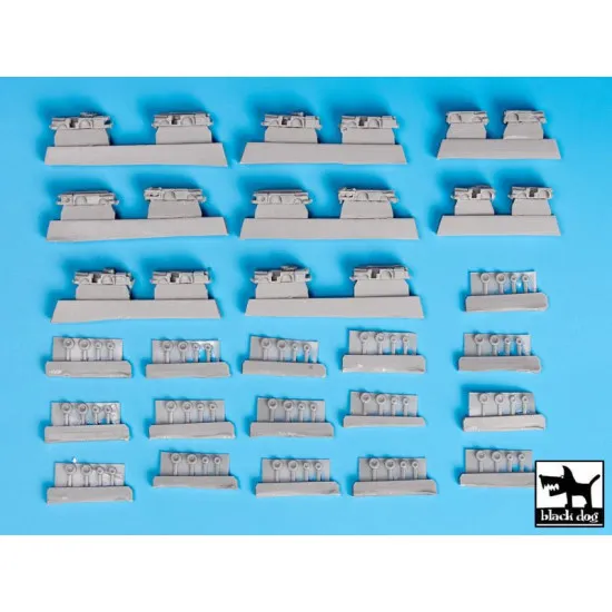 Black Dog S350001 1/350 Deck tractors accessories set