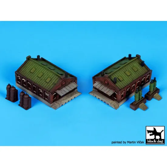 Black Dog S350003 1/350 House #1