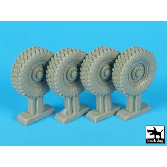 Black Dog T35178 1/35 M 1117 Guardian interier plus wheels for Trumpeter