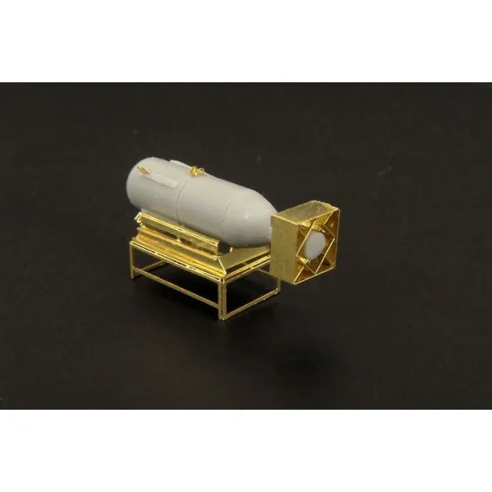 Brengun BRL144078 1/144 Little Boy - A bomb Resin-PE kit of U.S. atomic bomb