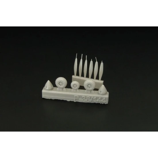 Brengun BRL144146 1/144 P-38 Wheels -proppelers (Fujimi kit) resin set